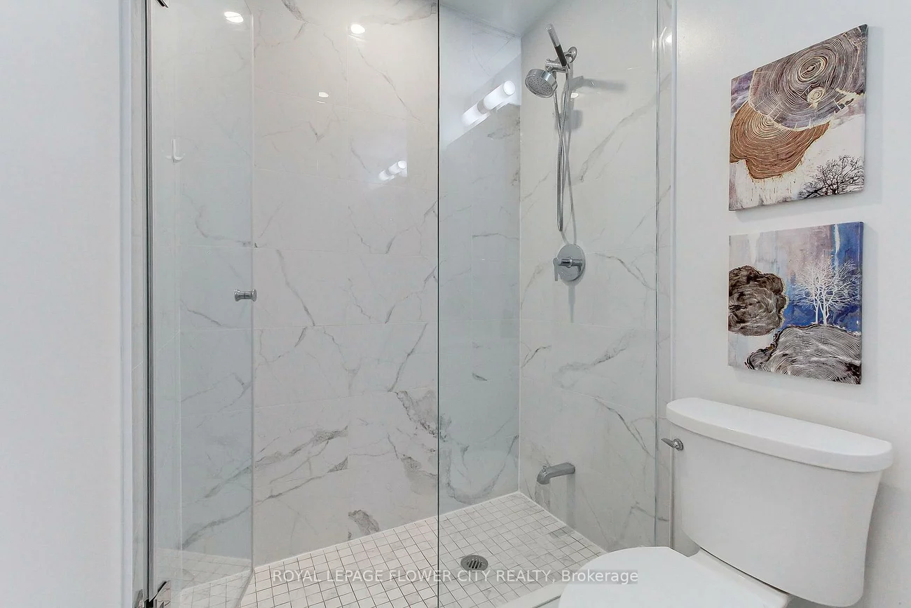 105, Oneida, Langstaff, Richmond Hill