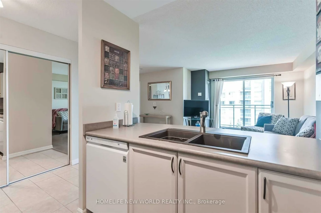 51, Baffin, Langstaff, Richmond Hill