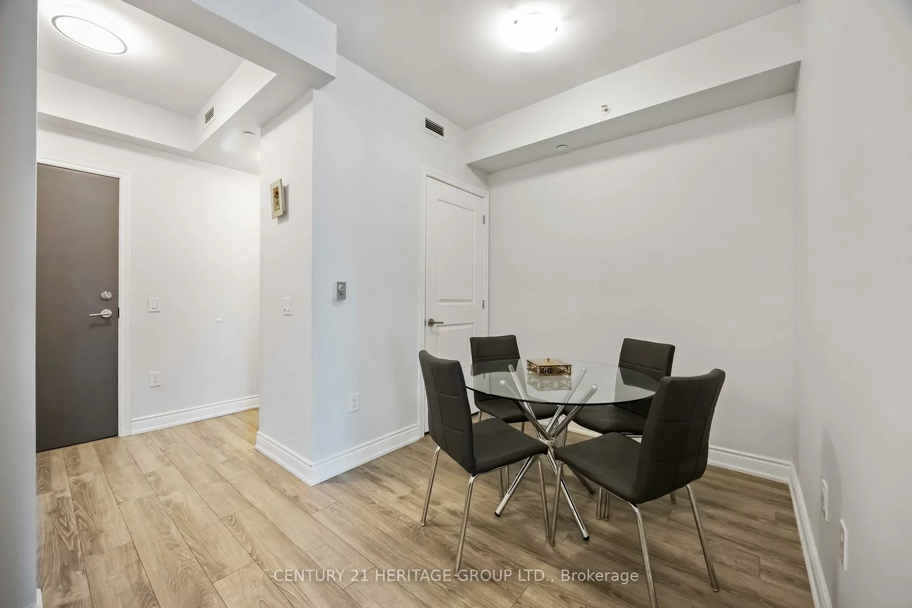 9618, Yonge, North Richvale, Richmond Hill