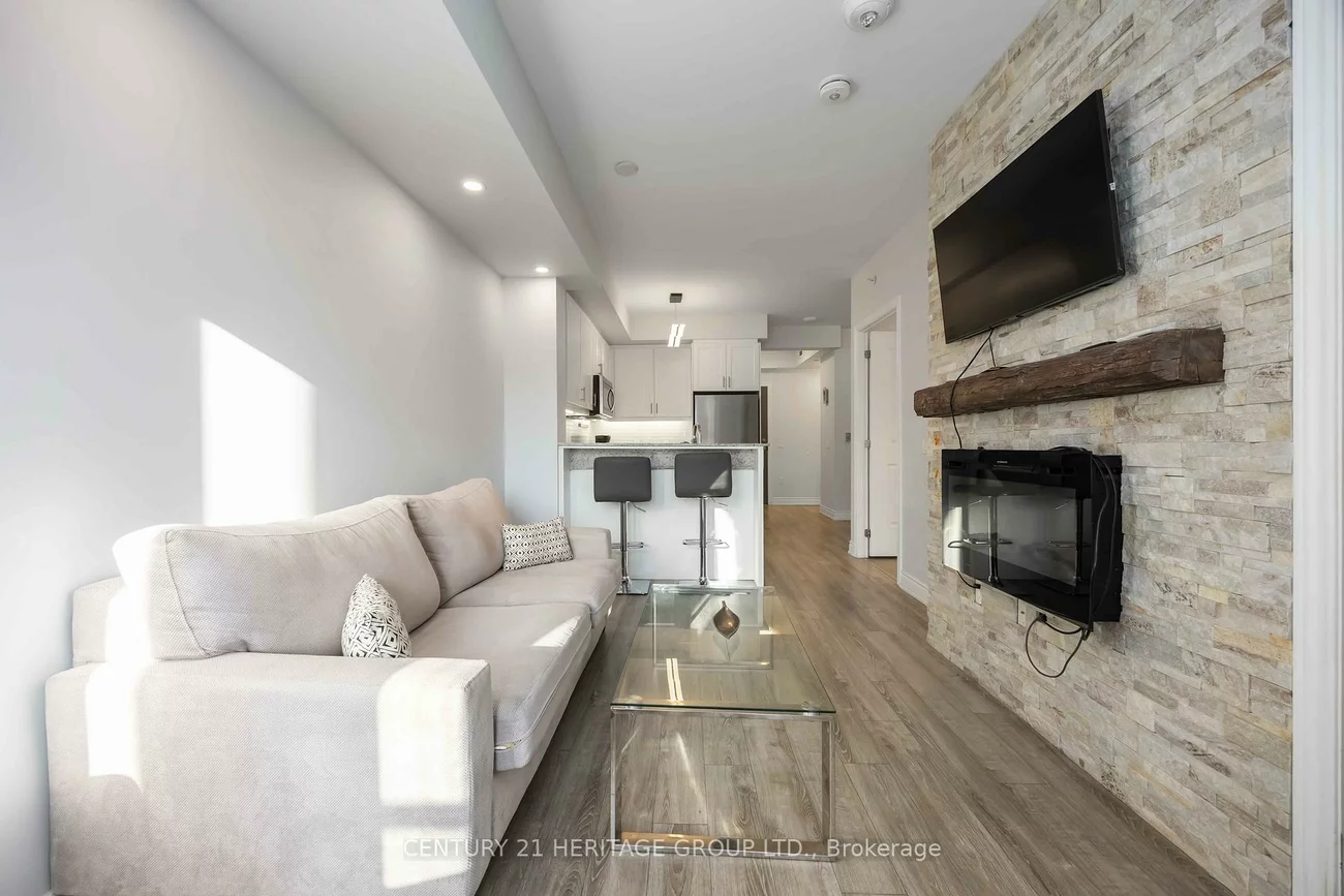 9618, Yonge, North Richvale, Richmond Hill