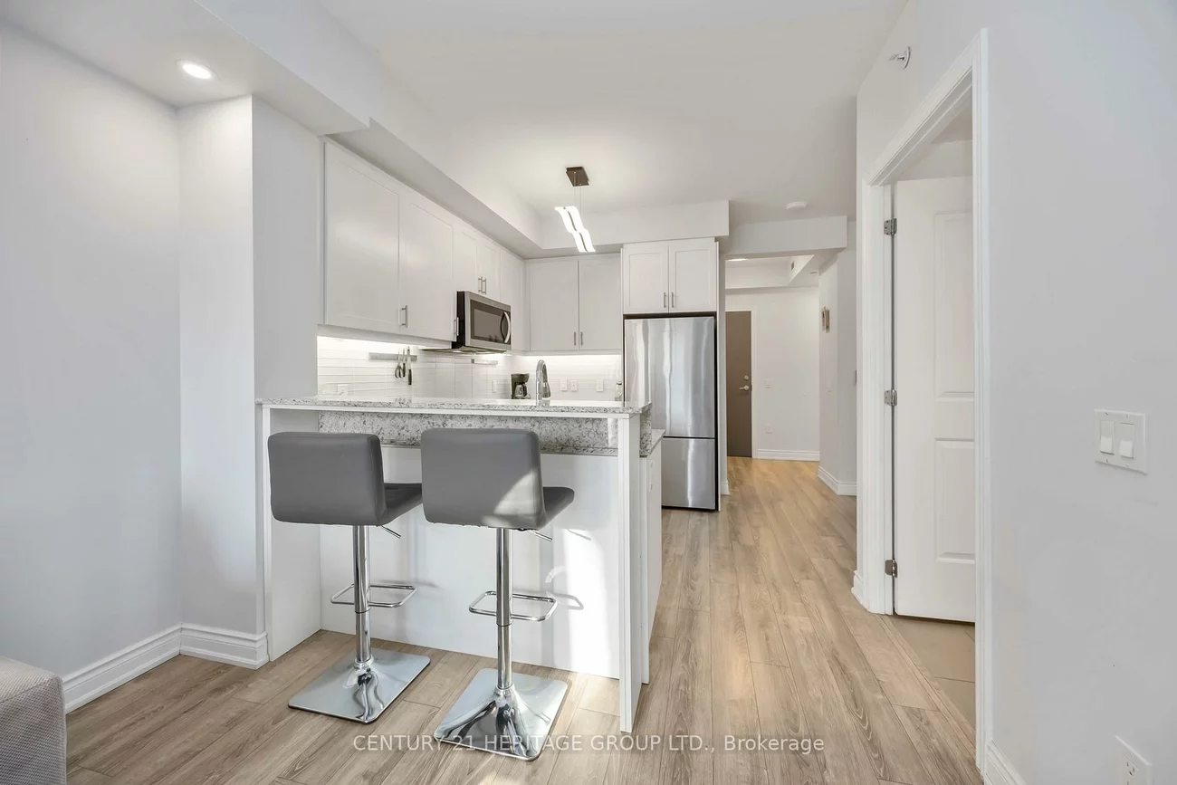 9618, Yonge, North Richvale, Richmond Hill