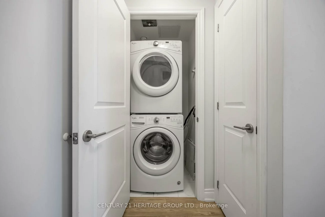 9618, Yonge, North Richvale, Richmond Hill