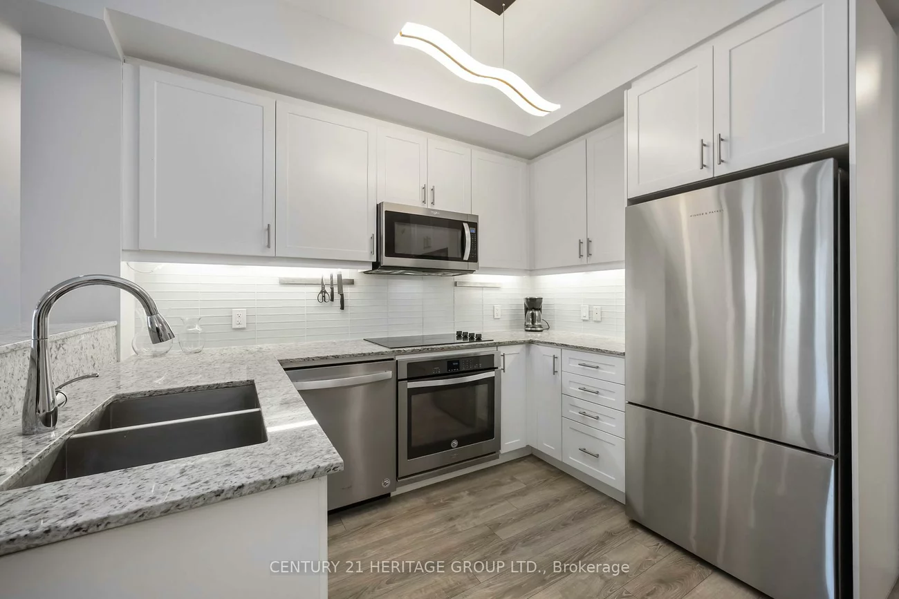 9618, Yonge, North Richvale, Richmond Hill