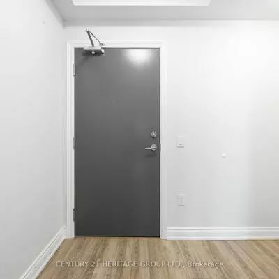 9618, Yonge, North Richvale, Richmond Hill