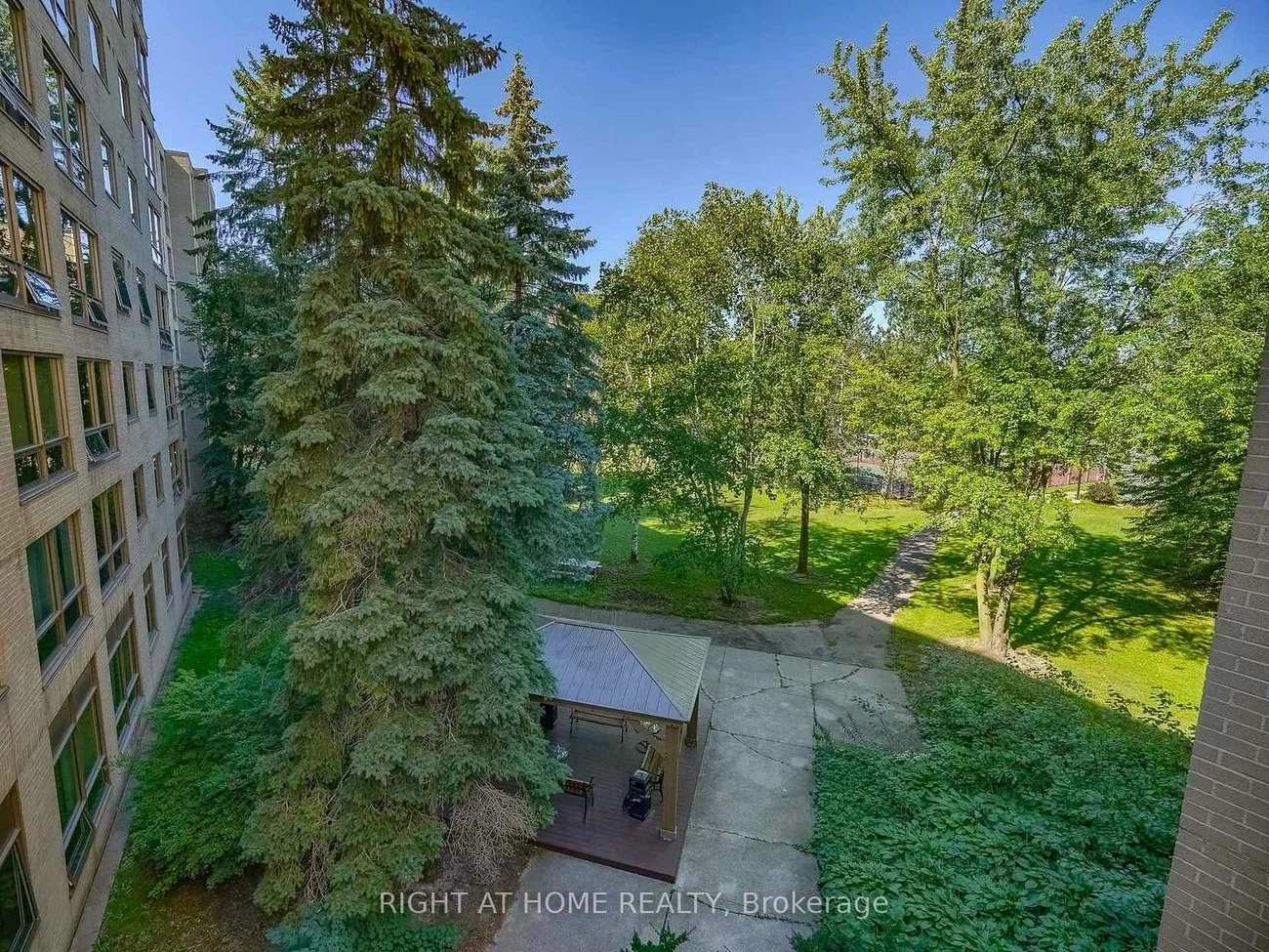 326, Major Mackenzie, Crosby, Richmond Hill