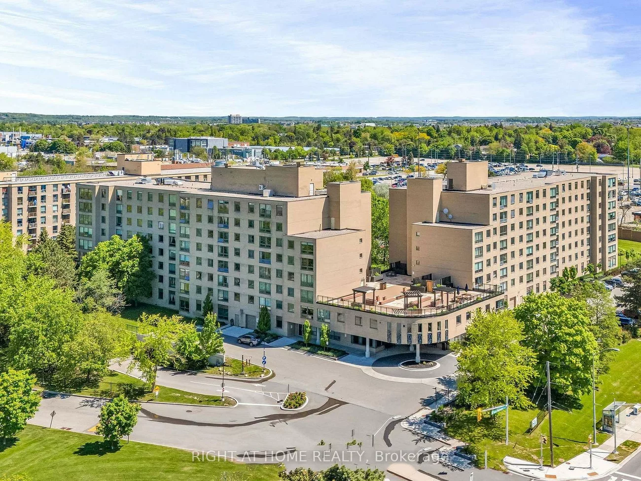 326, Major Mackenzie, Crosby, Richmond Hill