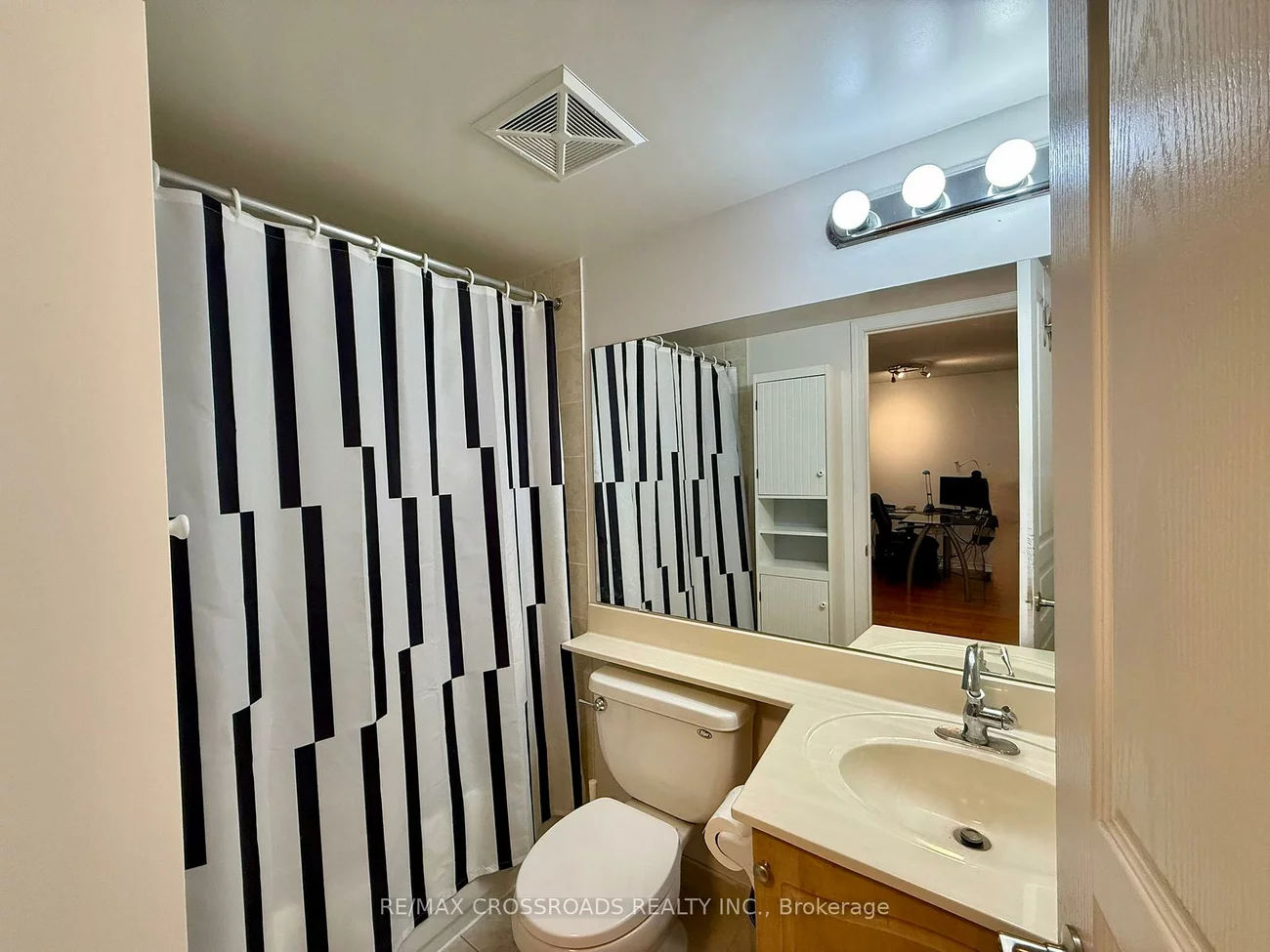 350, Red Maple, Langstaff, Richmond Hill