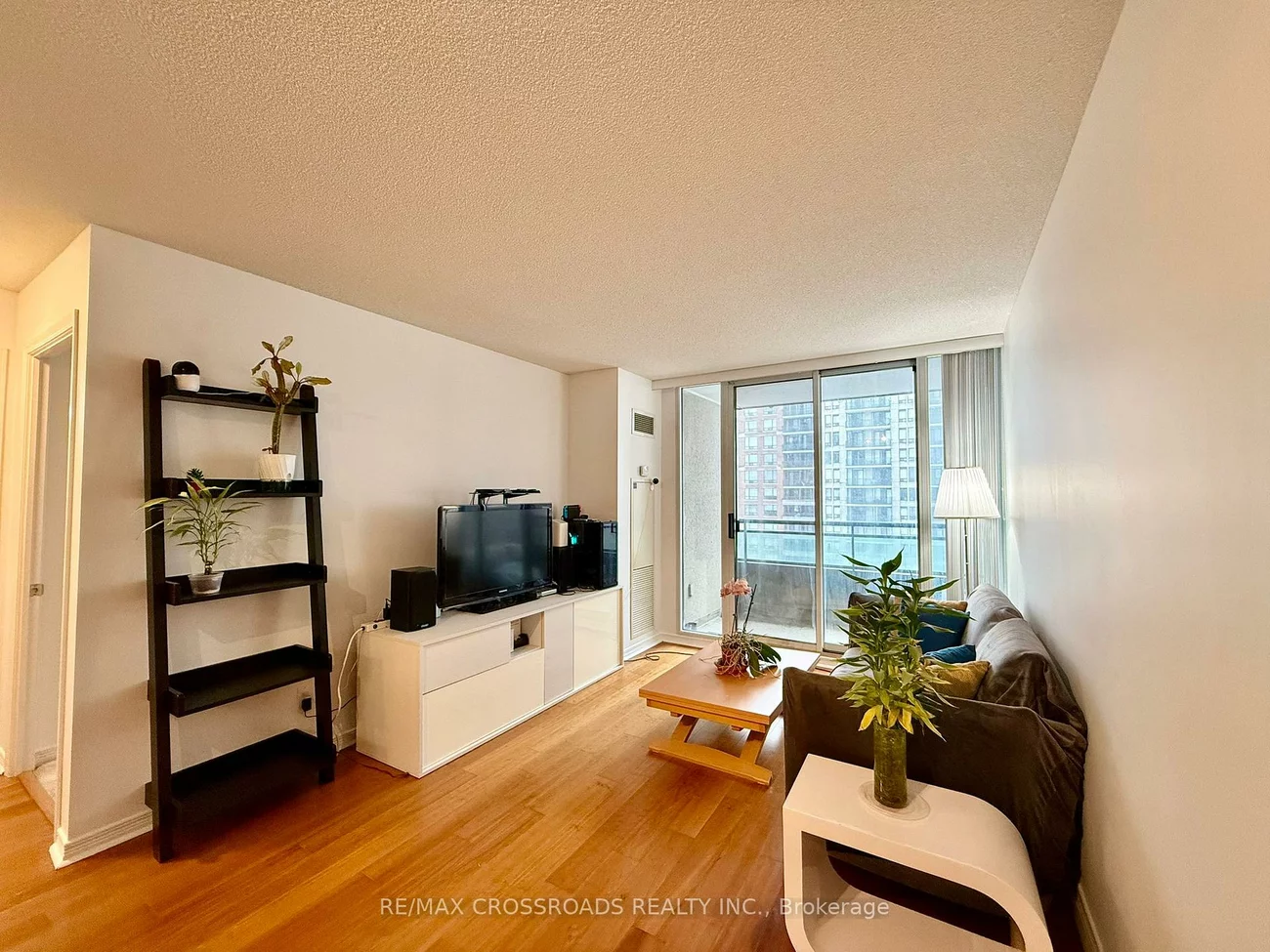 350, Red Maple, Langstaff, Richmond Hill