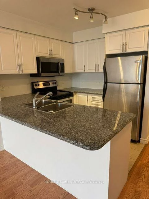 18, Harding, Harding, Richmond Hill