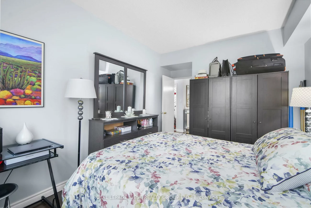 326, Major Mackenzie, Crosby, Richmond Hill