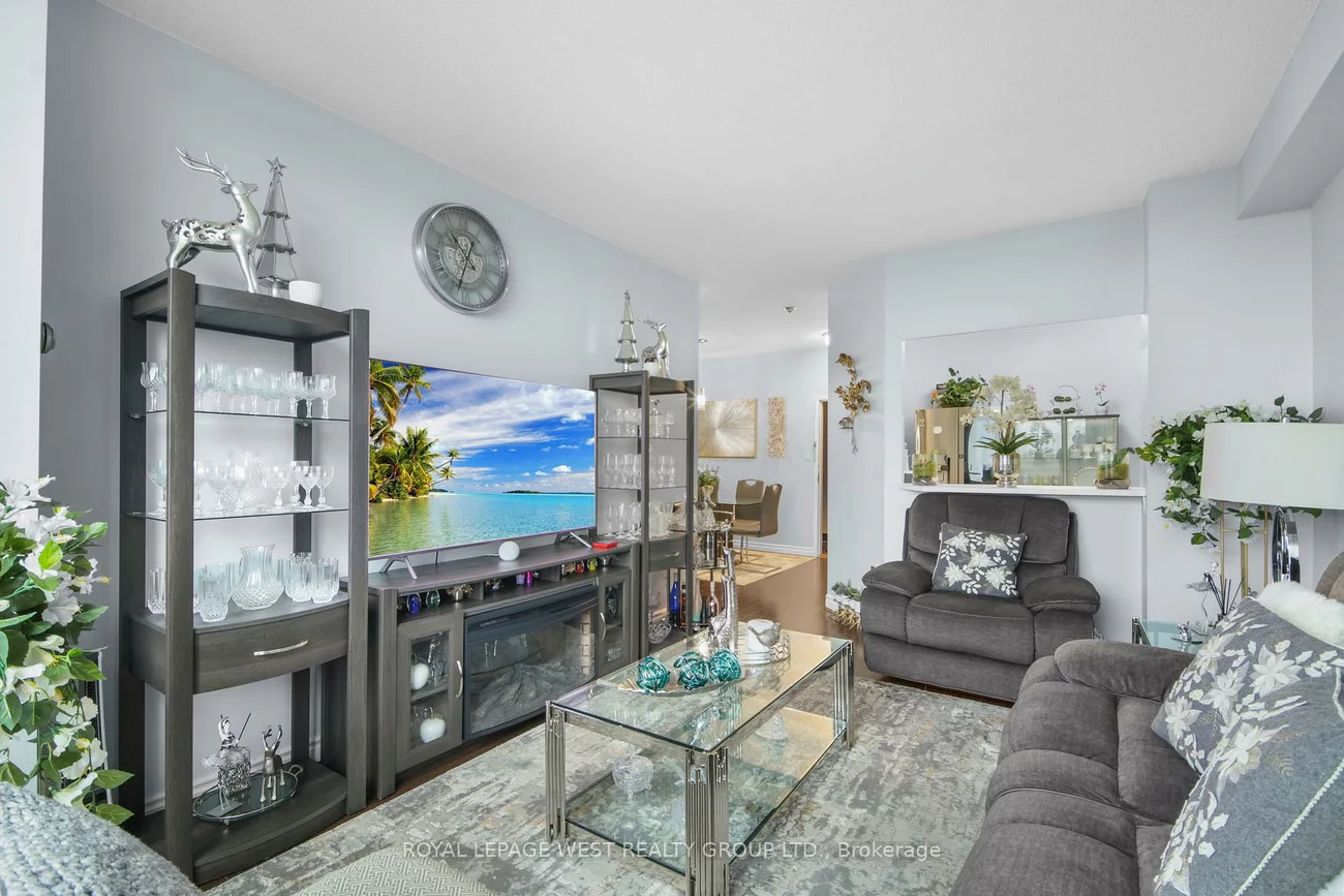 326, Major Mackenzie, Crosby, Richmond Hill