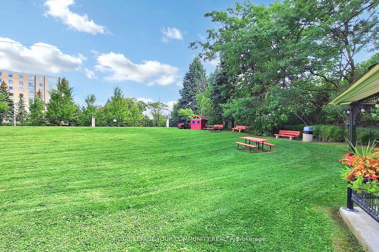 309, Major Mackenzie, Harding, Richmond Hill