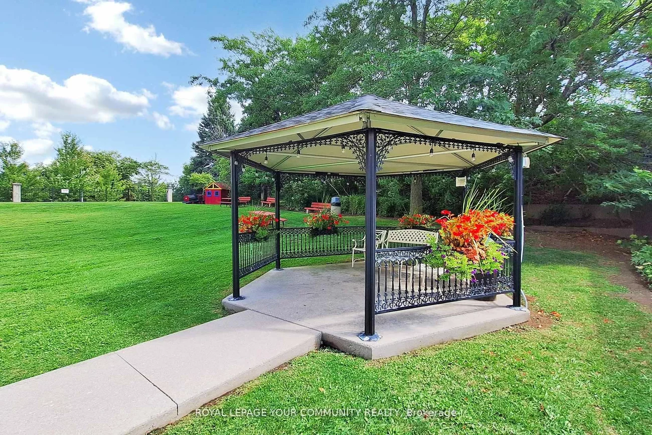 309, Major Mackenzie, Harding, Richmond Hill