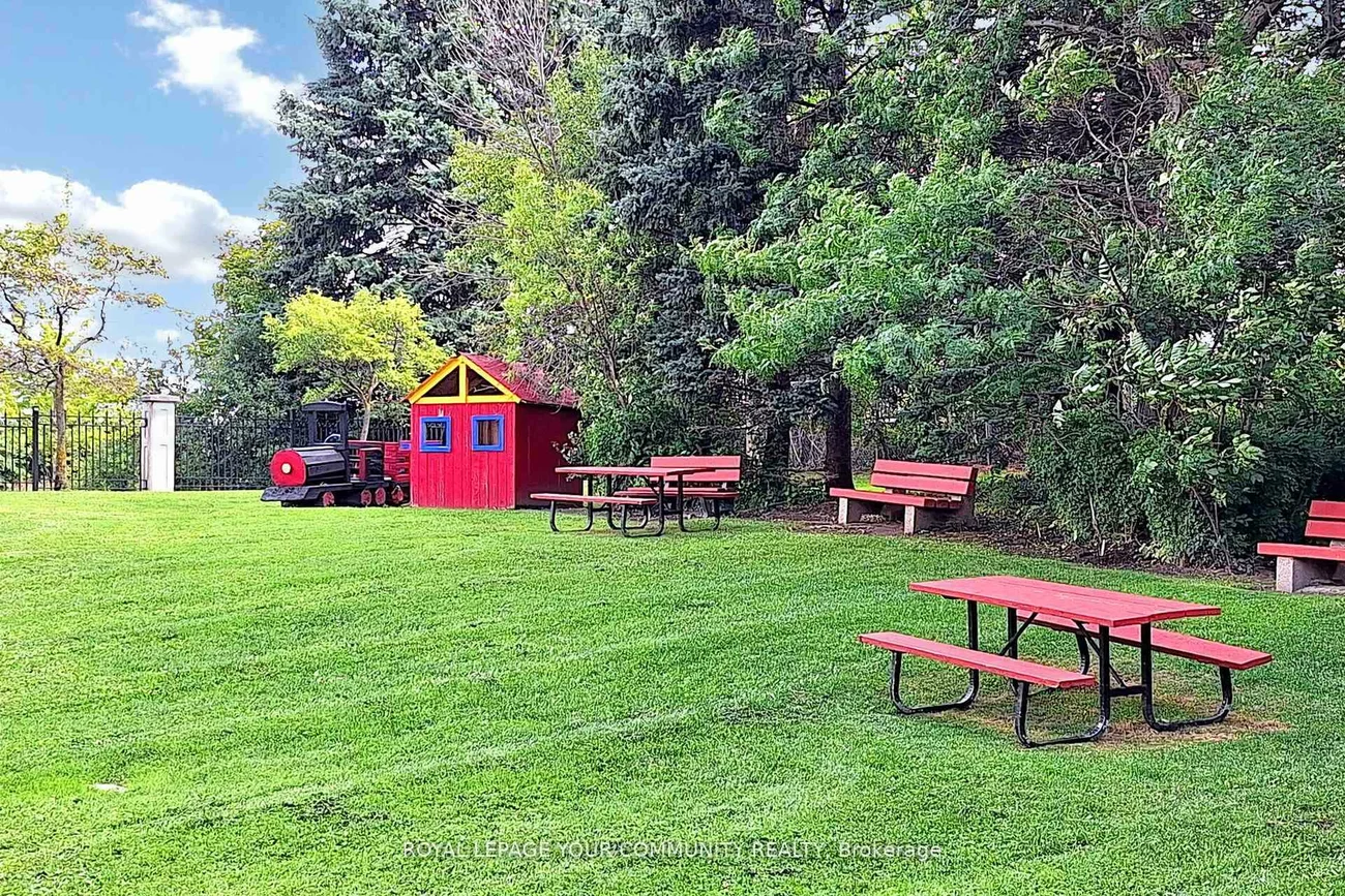 309, Major Mackenzie, Harding, Richmond Hill