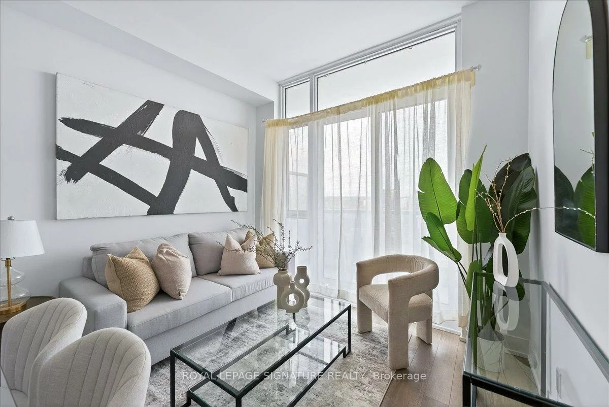 9471, Yonge, Observatory, Richmond Hill