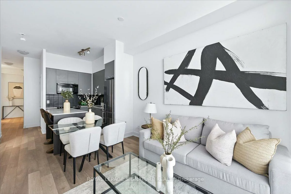 9471, Yonge, Observatory, Richmond Hill