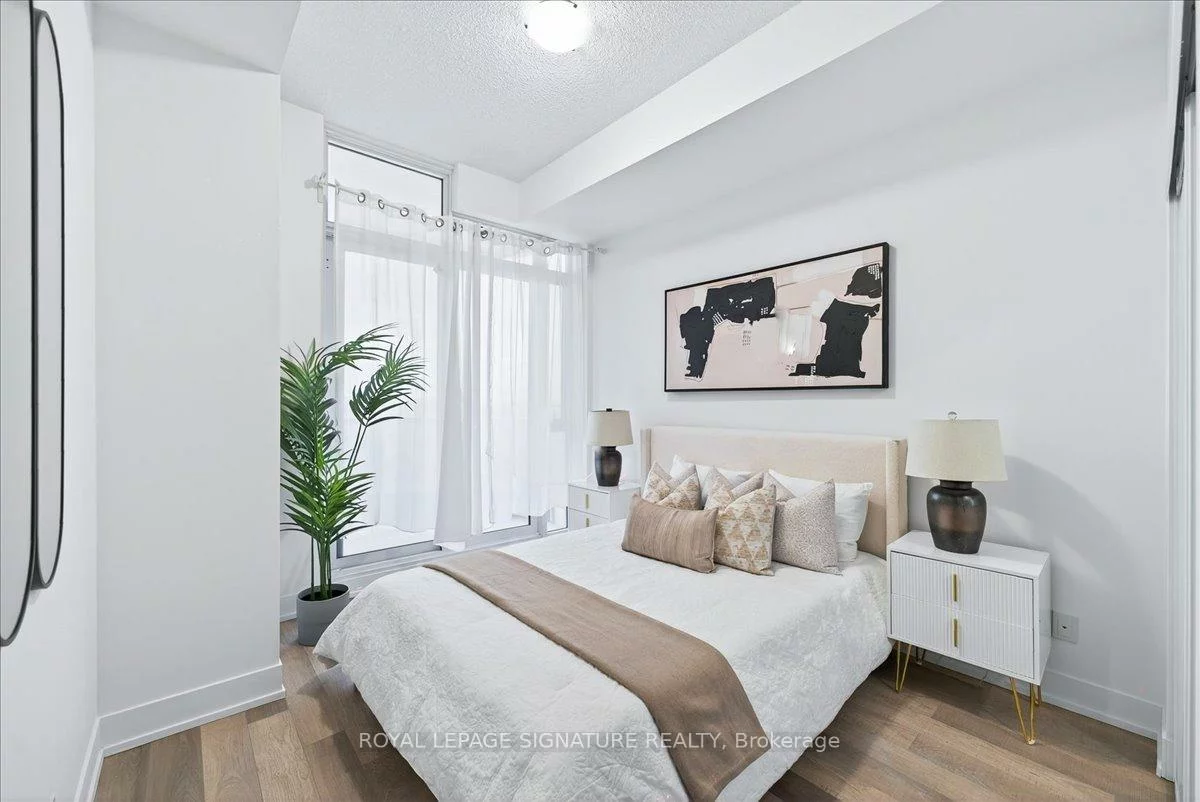 9471, Yonge, Observatory, Richmond Hill