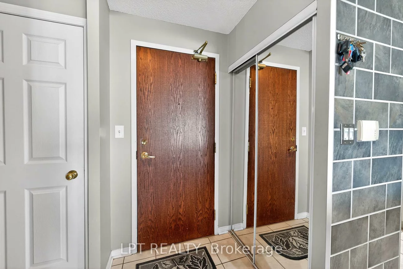 51, Baffin, Langstaff, Richmond Hill