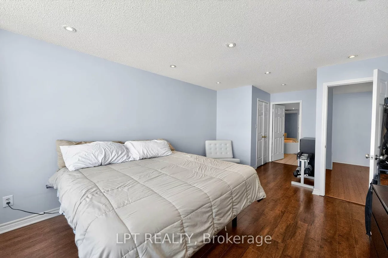 51, Baffin, Langstaff, Richmond Hill