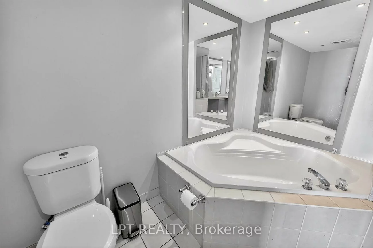 51, Baffin, Langstaff, Richmond Hill