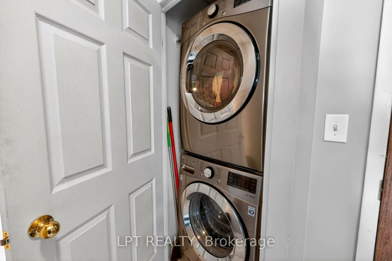 51, Baffin, Langstaff, Richmond Hill