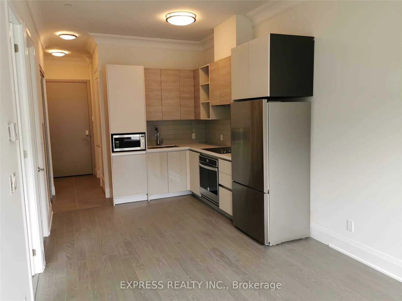 396, Highway 7, Doncrest, Richmond Hill