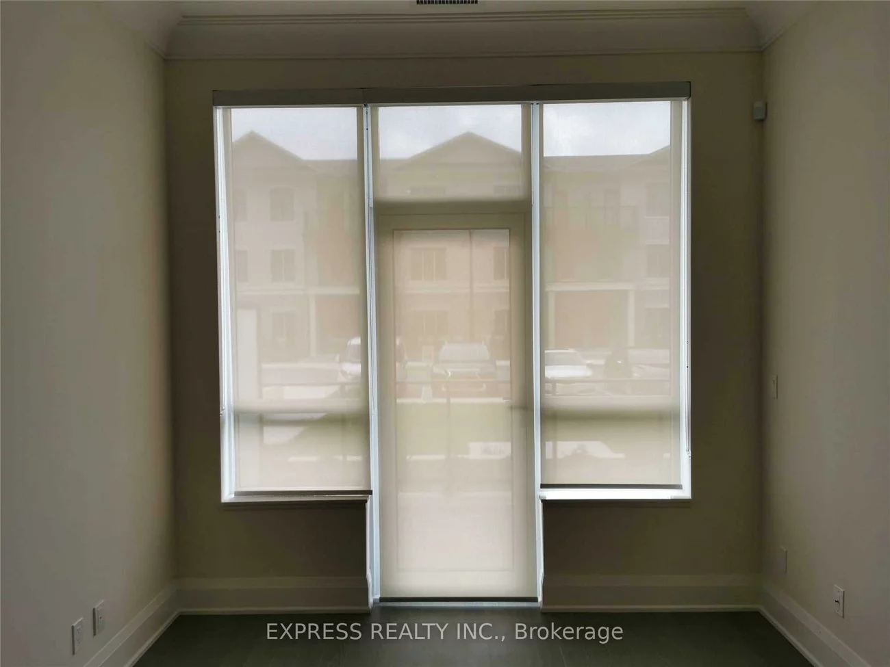 396, Highway 7, Doncrest, Richmond Hill