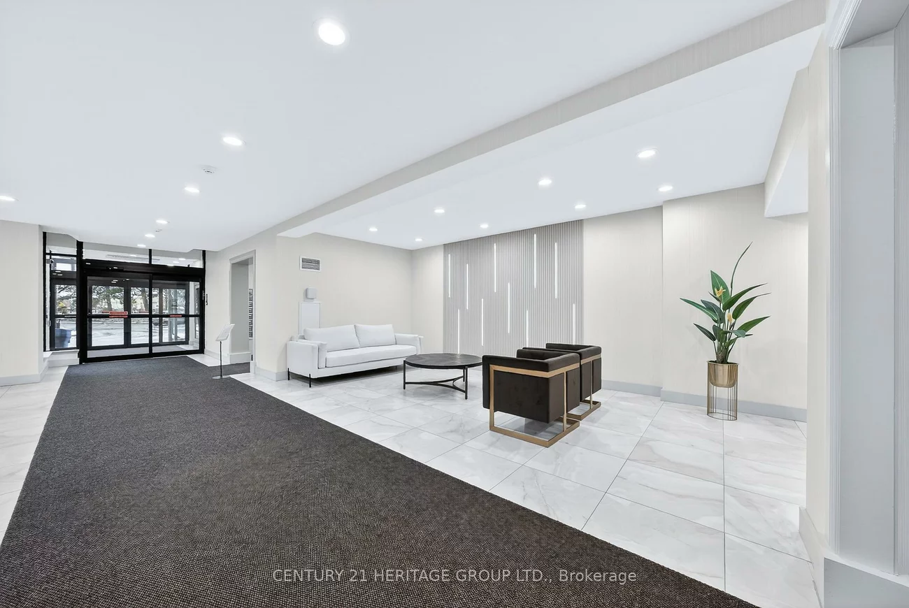 32, Clarissa, Harding, Richmond Hill