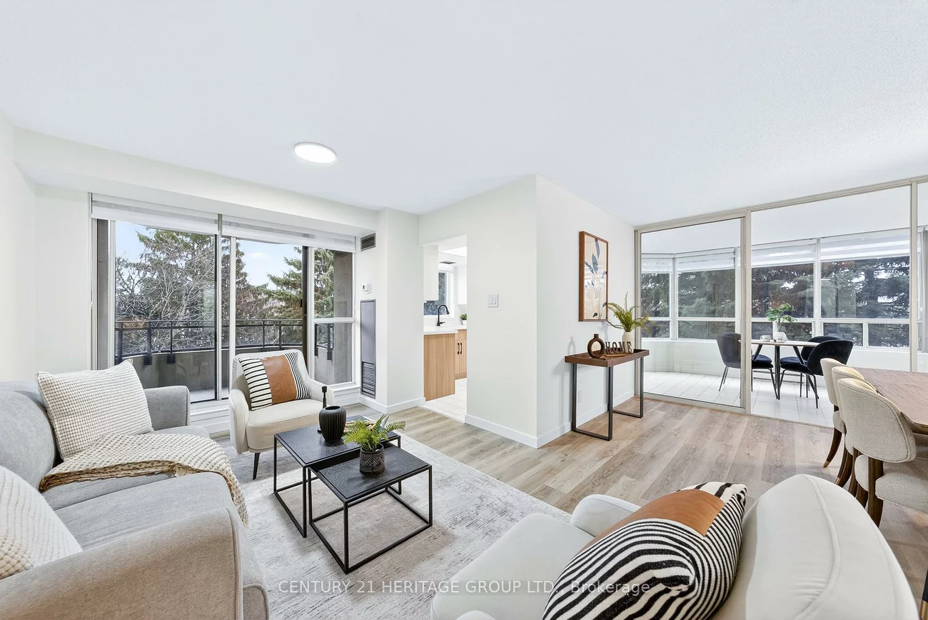 32, Clarissa, Harding, Richmond Hill