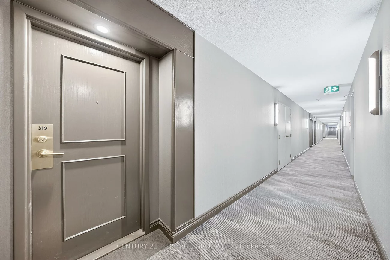 32, Clarissa, Harding, Richmond Hill