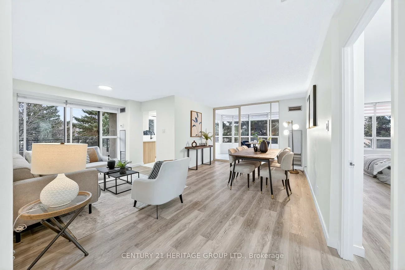 32, Clarissa, Harding, Richmond Hill