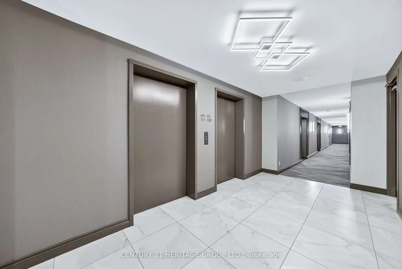 32, Clarissa, Harding, Richmond Hill