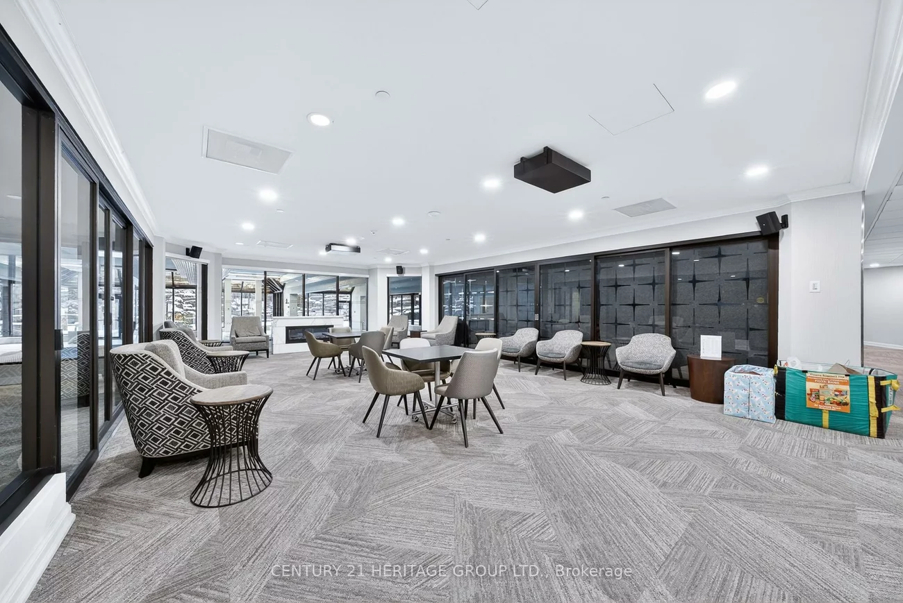 32, Clarissa, Harding, Richmond Hill