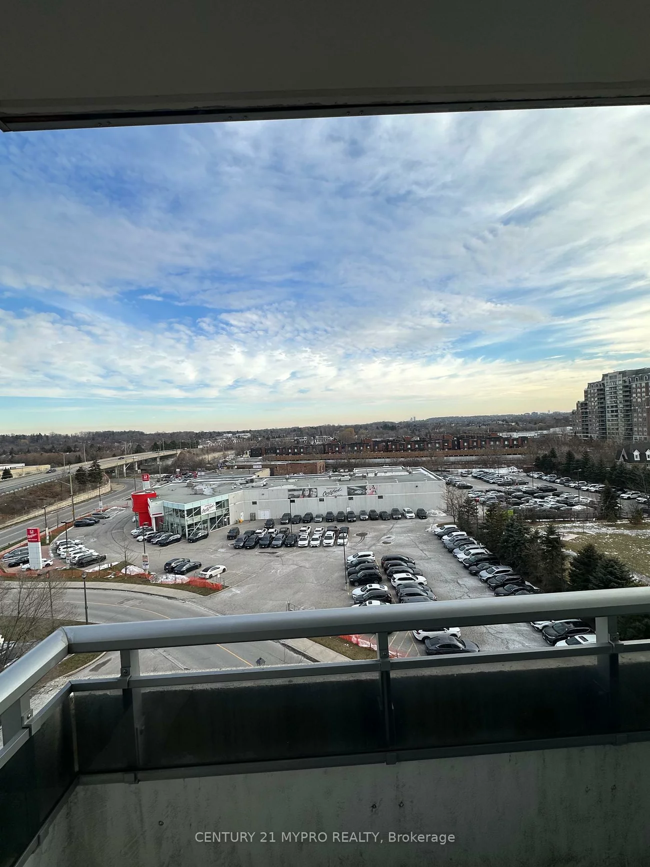 9205, Yonge, Langstaff, Richmond Hill