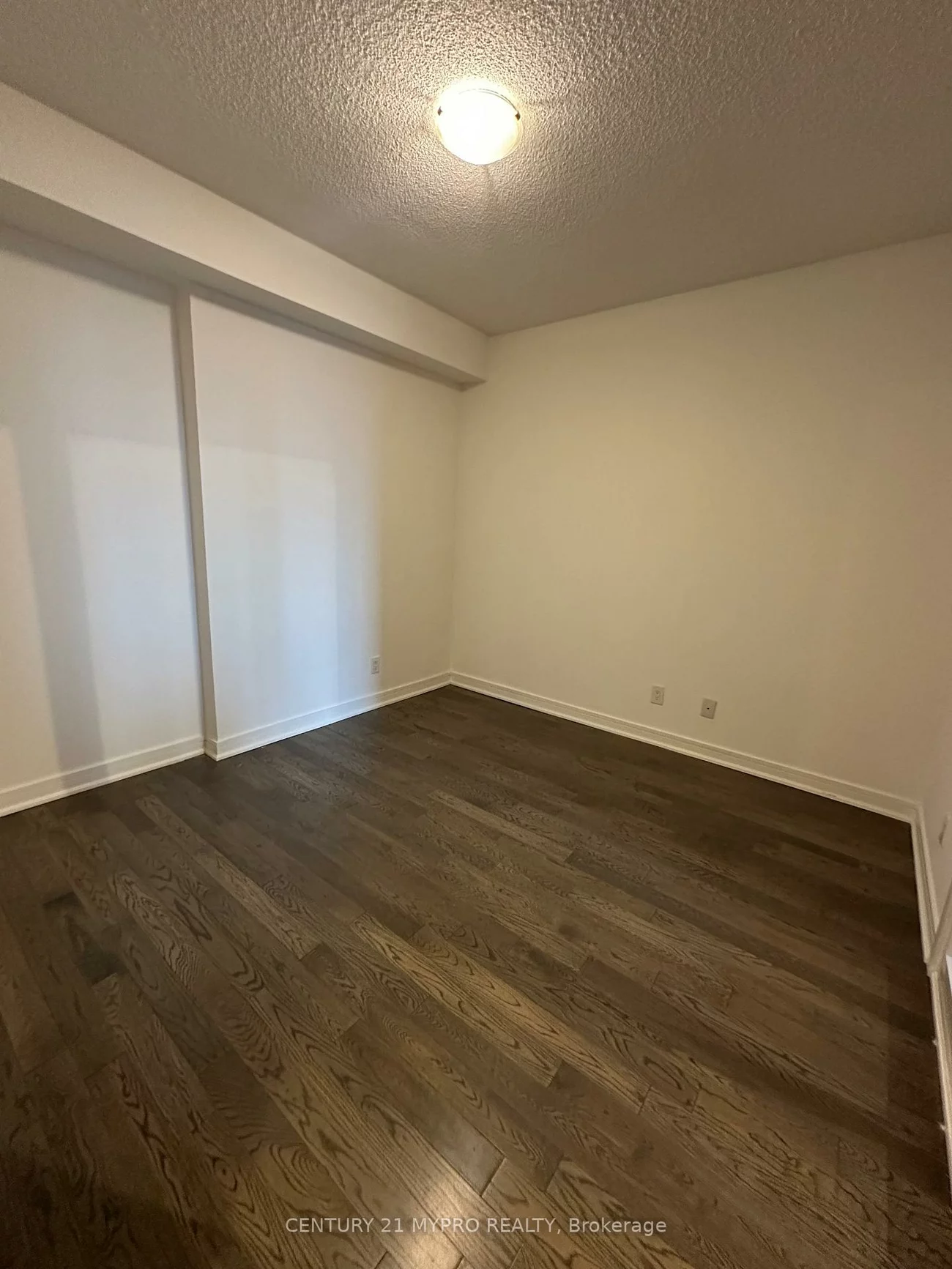 9205, Yonge, Langstaff, Richmond Hill