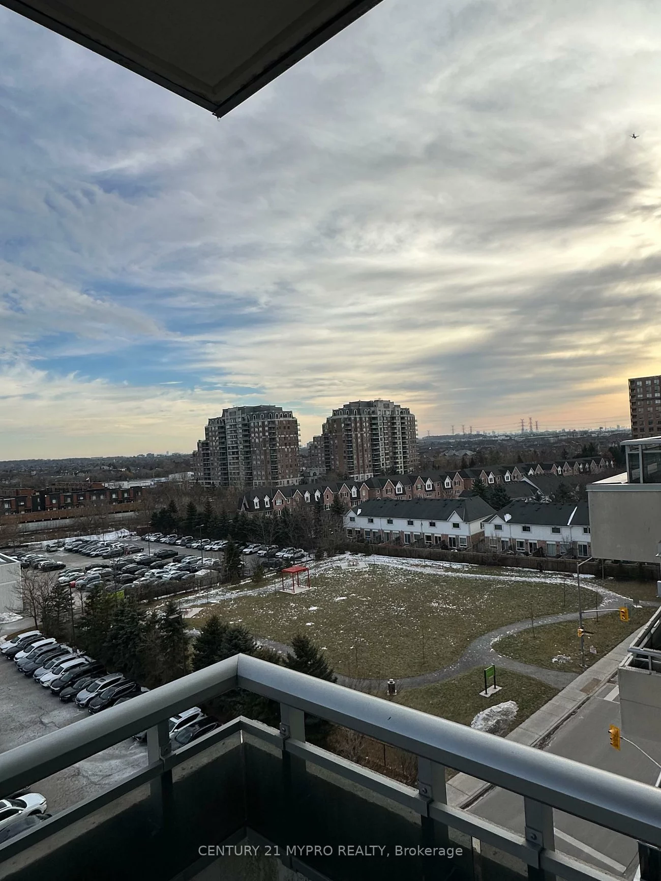 9205, Yonge, Langstaff, Richmond Hill