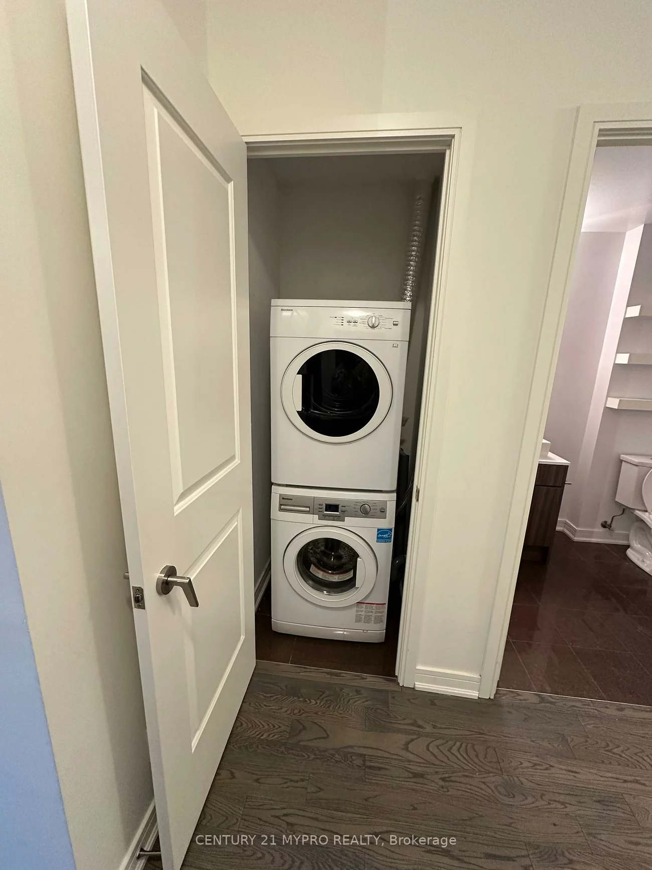 9205, Yonge, Langstaff, Richmond Hill