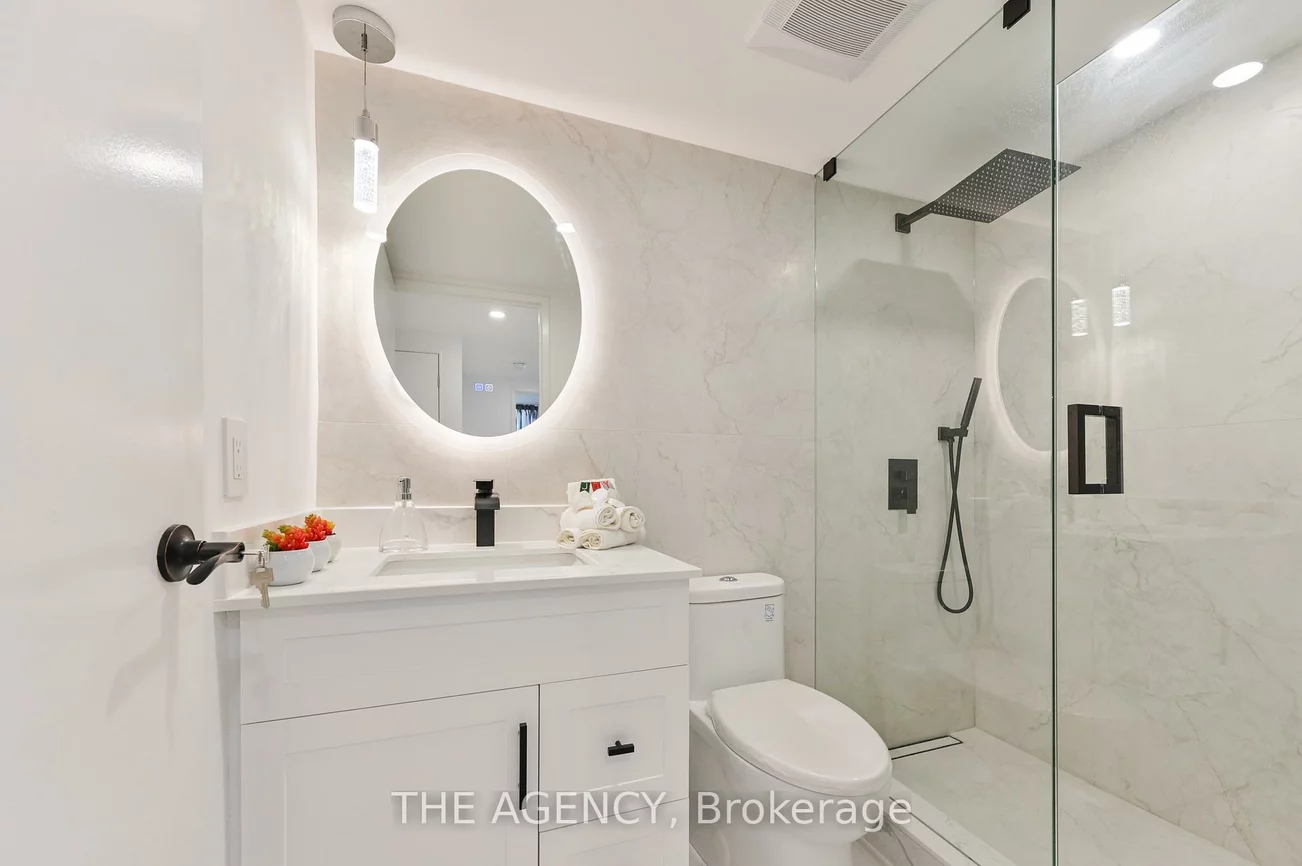 20, Baif, North Richvale, Richmond Hill