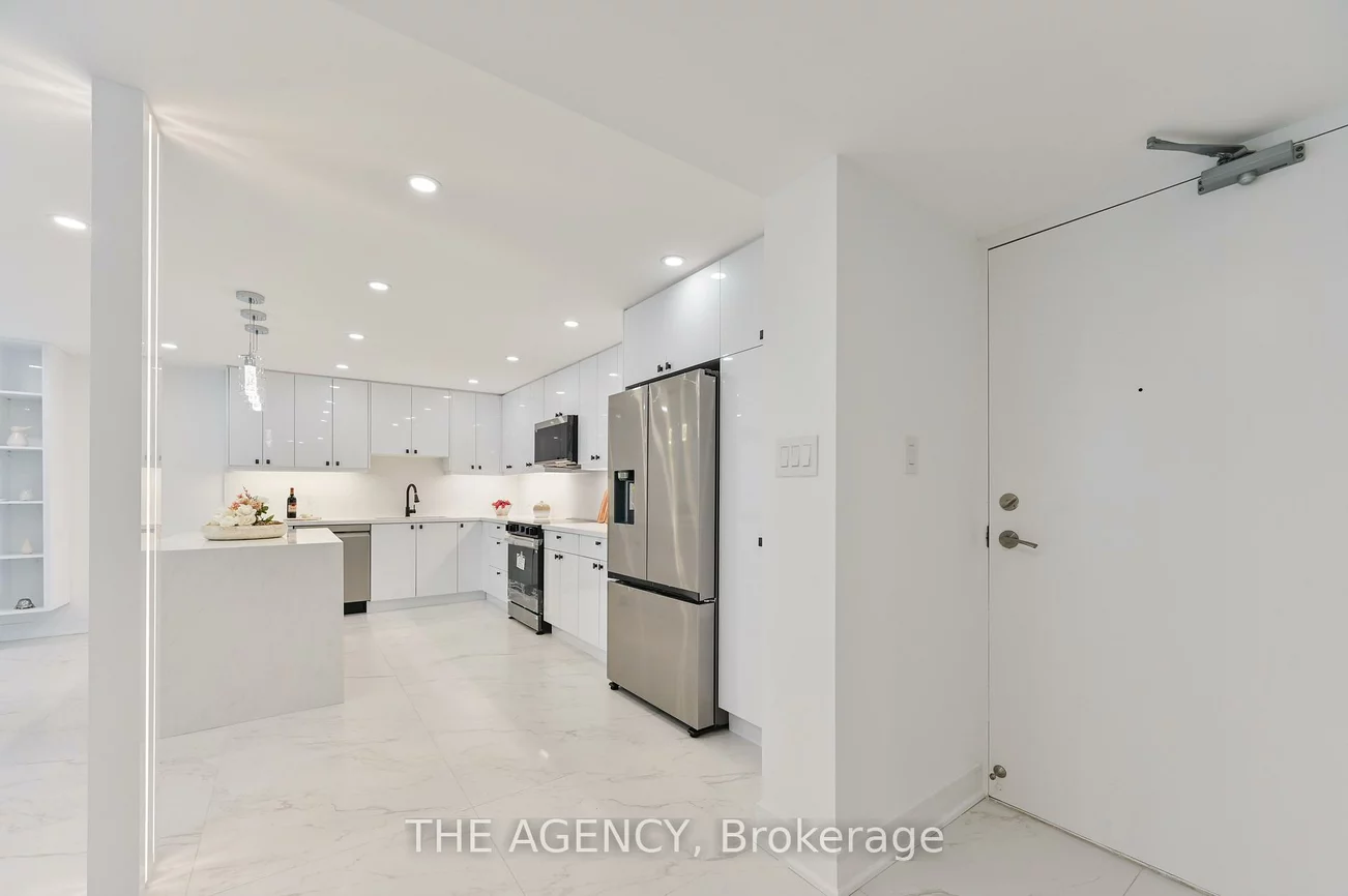 20, Baif, North Richvale, Richmond Hill