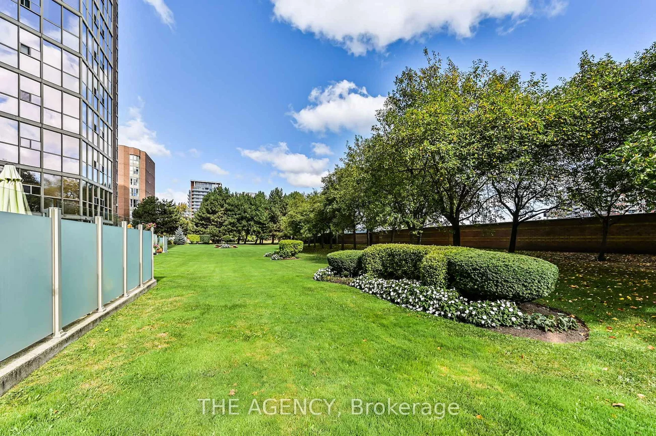 20, Baif, North Richvale, Richmond Hill