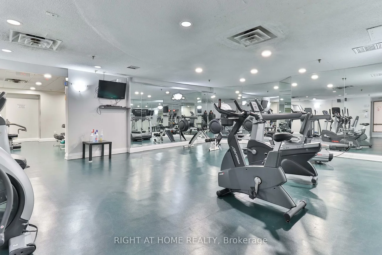 309, Major Mackenzie, Harding, Richmond Hill