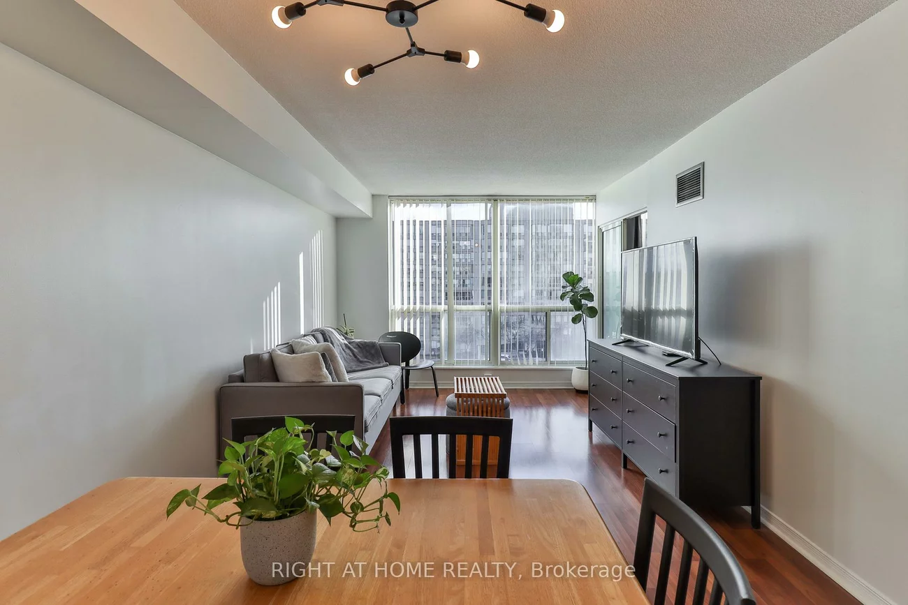 309, Major Mackenzie, Harding, Richmond Hill