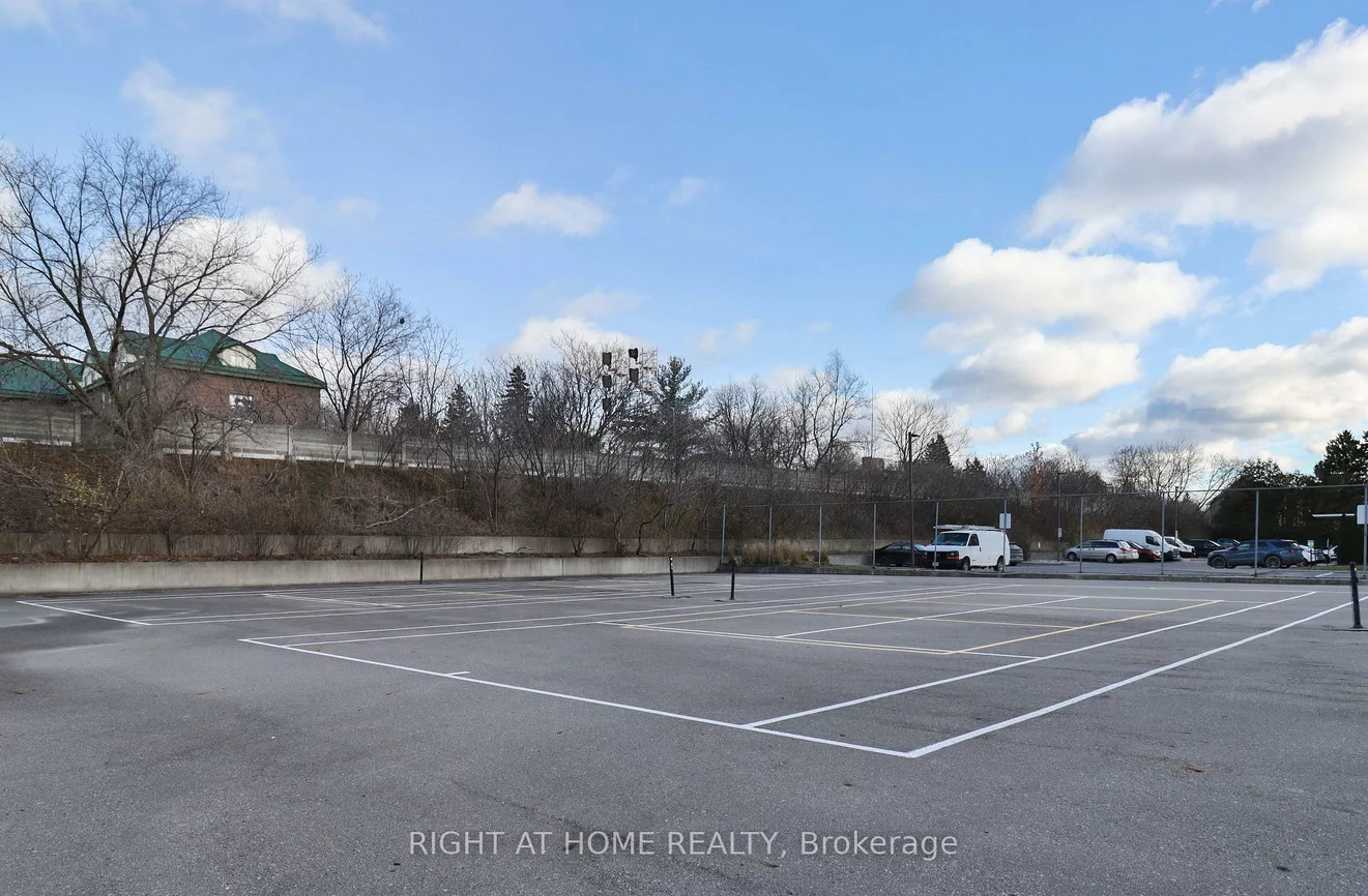 309, Major Mackenzie, Harding, Richmond Hill