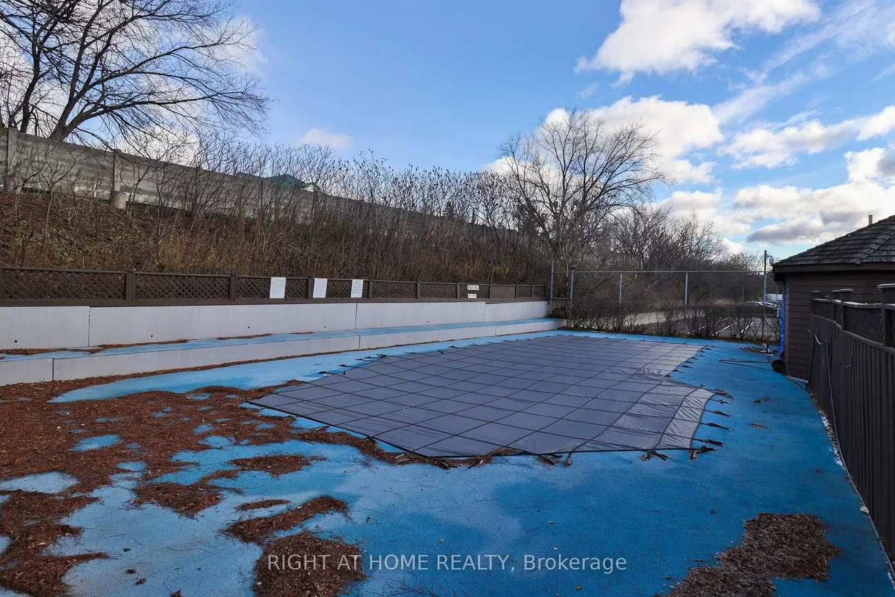 309, Major Mackenzie, Harding, Richmond Hill