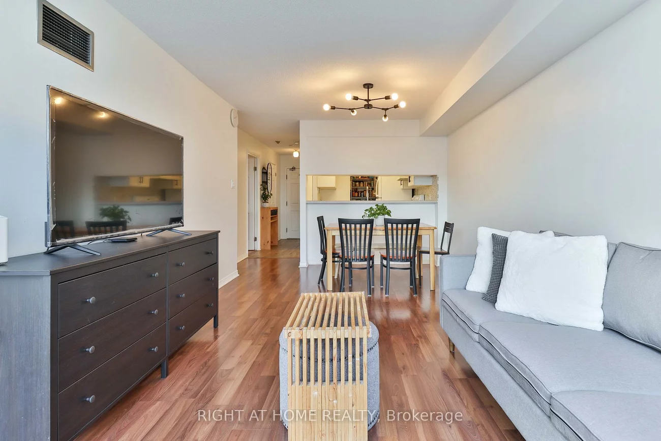 309, Major Mackenzie, Harding, Richmond Hill