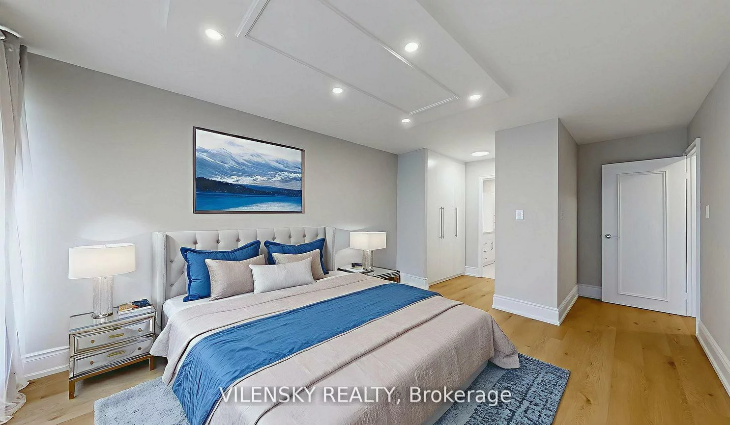 5, Weldrick, North Richvale, Richmond Hill