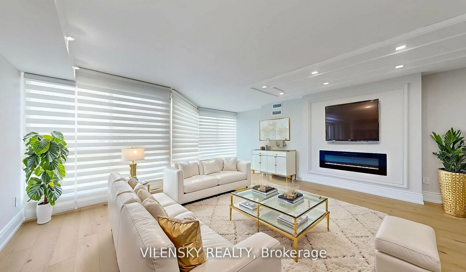 5, Weldrick, North Richvale, Richmond Hill