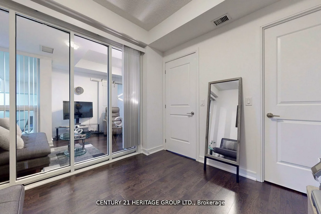 9201, Yonge, Langstaff, Richmond Hill