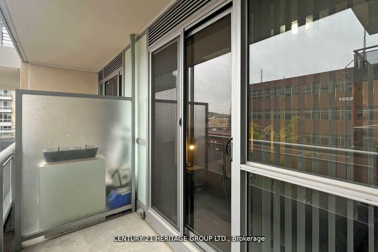 9201, Yonge, Langstaff, Richmond Hill