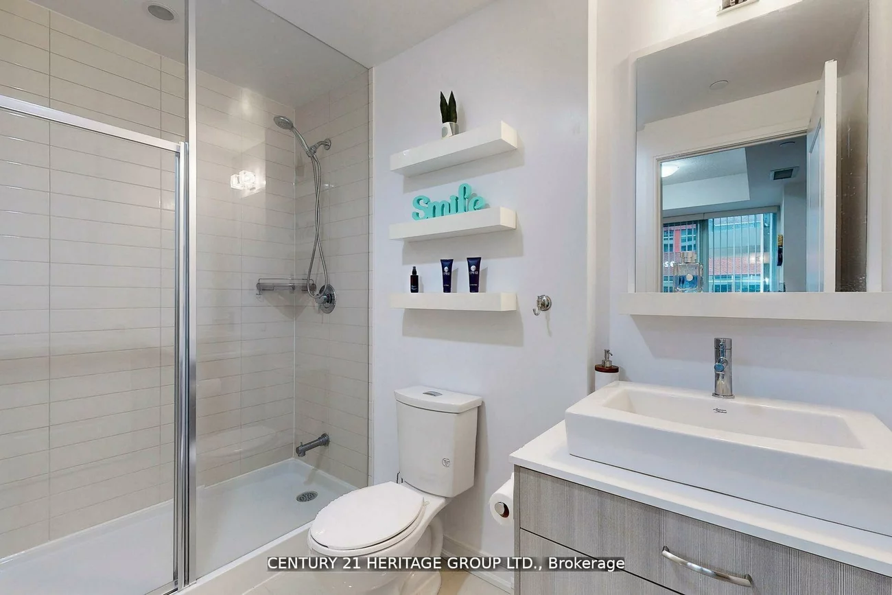 9201, Yonge, Langstaff, Richmond Hill